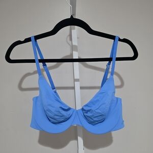 *NWT* SKIMS Signature Swim Full Coverage Bikini Top